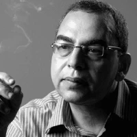 أحمد خالد توفيق